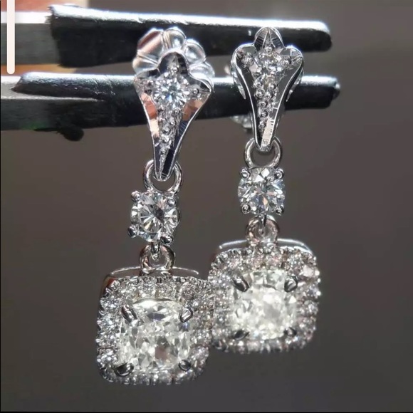 New Women’s 925 Silver Diamond Beautiful Earrings - Picture 2 of 6